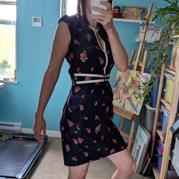 Cute Black Pin-up Wiggle Floral Dress Keyhole, Trollied Dolly, Size M - Picture 3 of 15